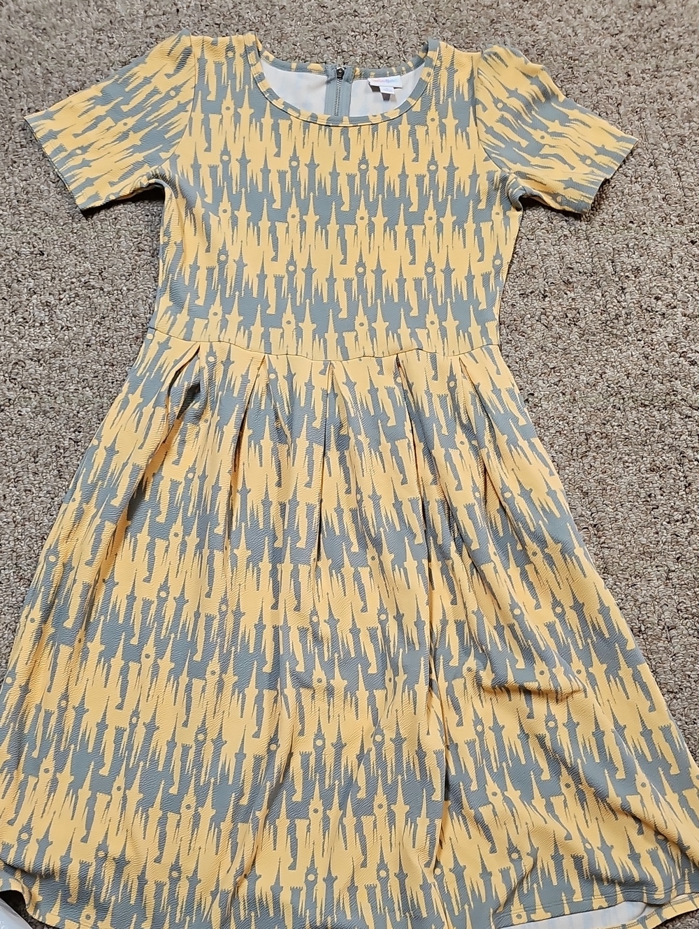 LuLaRoe Yellow and Gray Disney Castle Short Sleeve Dress With POCKETS Amelia